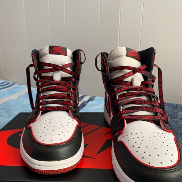Jordan 1 High Bloodline - Picture 3 of 12